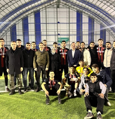 İlçe Gençlik ve Spor Müdürlüğü tarafından düzenlenen geleneksel futbol turnuvasının final müsabakalarına katıldık.  Başarı sağlayan takımlarımızı tebrik ediyorum.