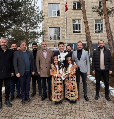 Ulaştırma ve Altyapı Bakan Yardımcımız hemşehrimiz Osman Boyraz’ı Belediyemizde misafir ettik.